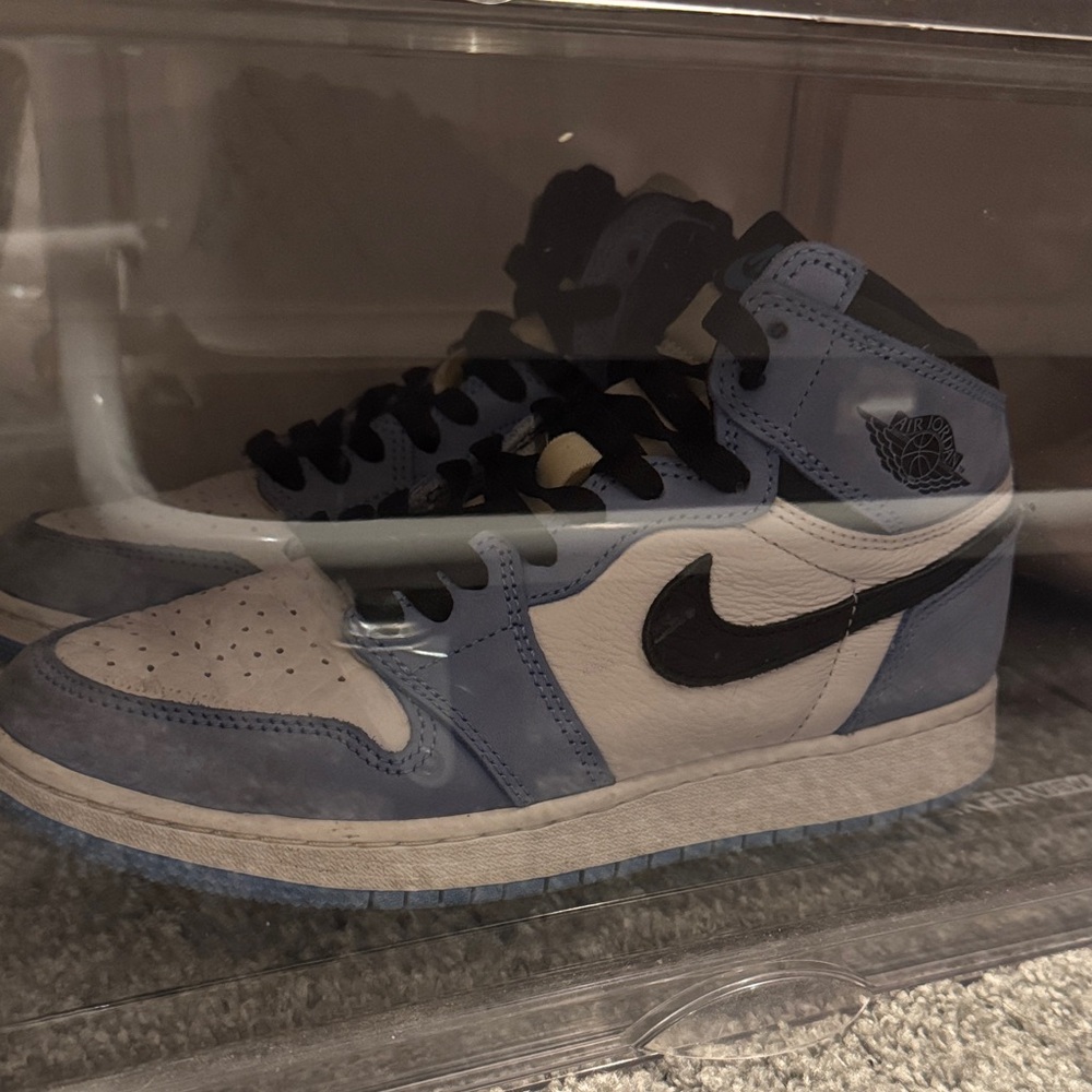 Nike High-Top Sneakers in Light Blue and White